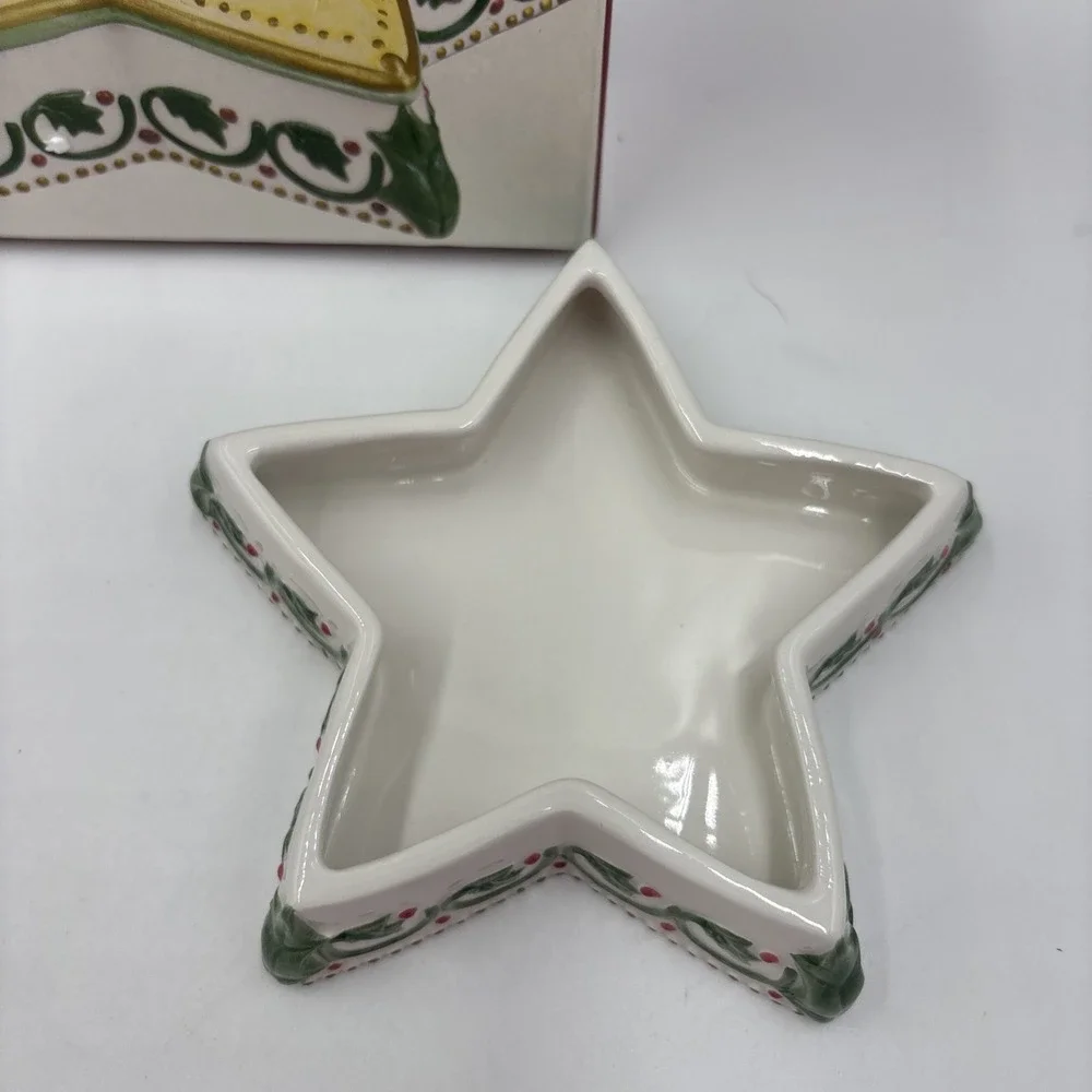 Fitz And Floyd Moonbeams Angel Lidded Trinket Box Star Shaped Holly Berry Xmas